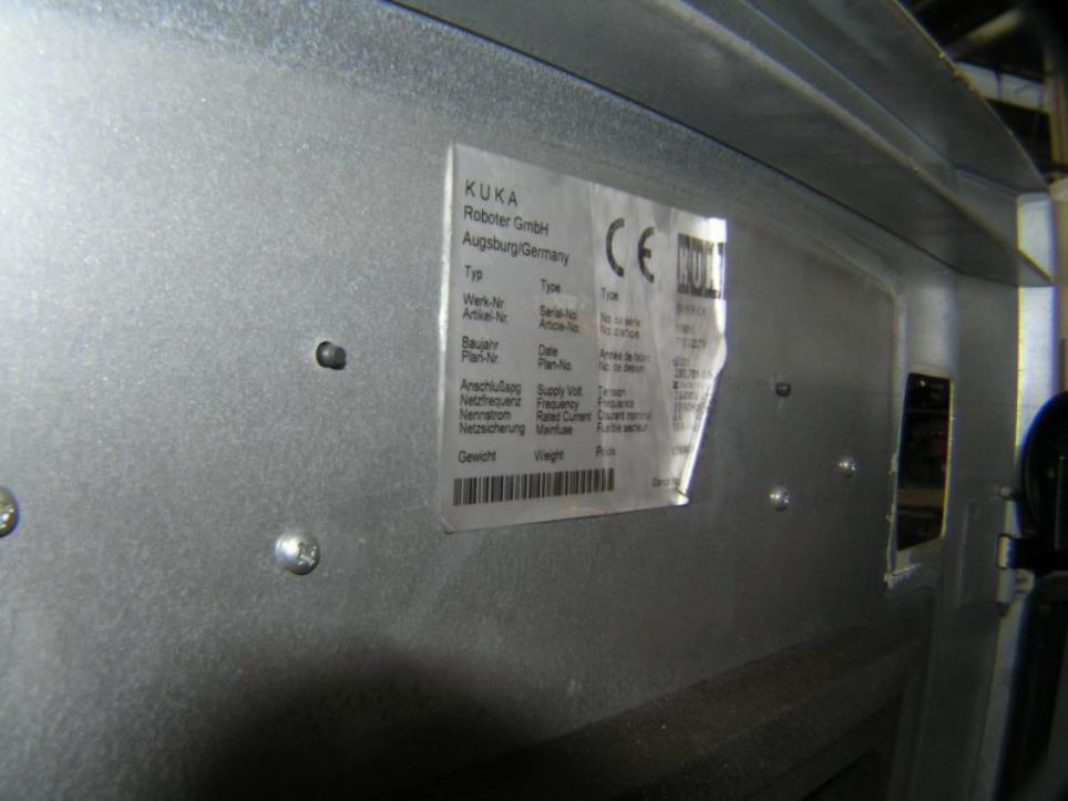 Prumyslových robotu-7